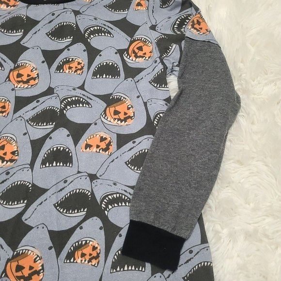 Boys Long Sleeved Shark Jack-o-lantern Shirt Size 10 Fall Halloween EUC - Picture 3 of 5
